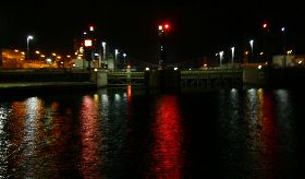 Schon stehen wir vor der Schleuse Ijmuiden